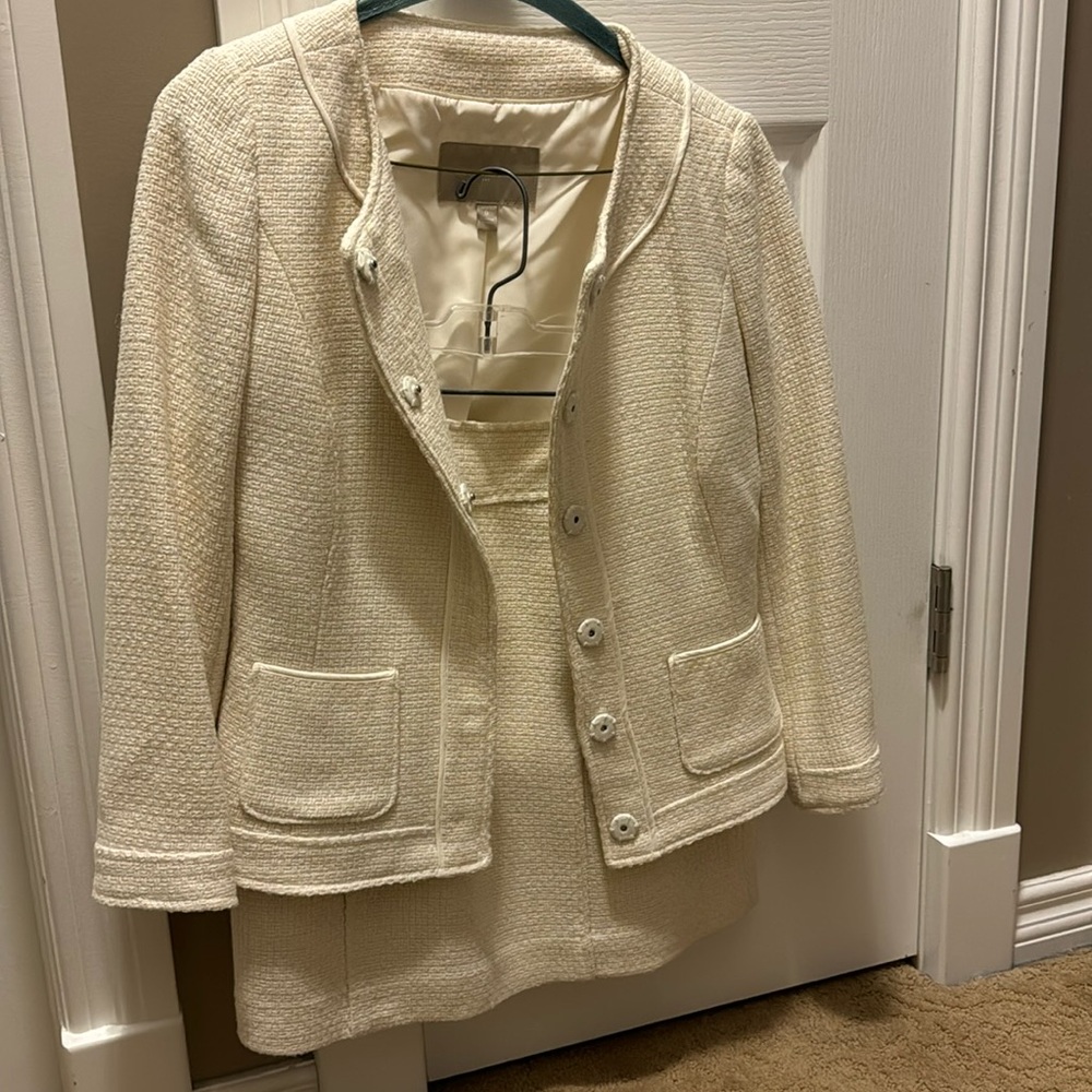 Banana Republic Women’s Skirt Suit, size 0